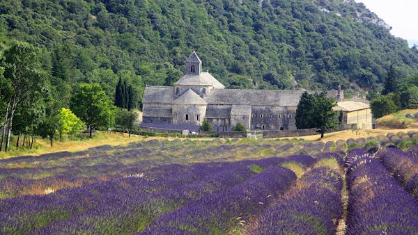 Les 10 abbayes à voir absolument en Provence