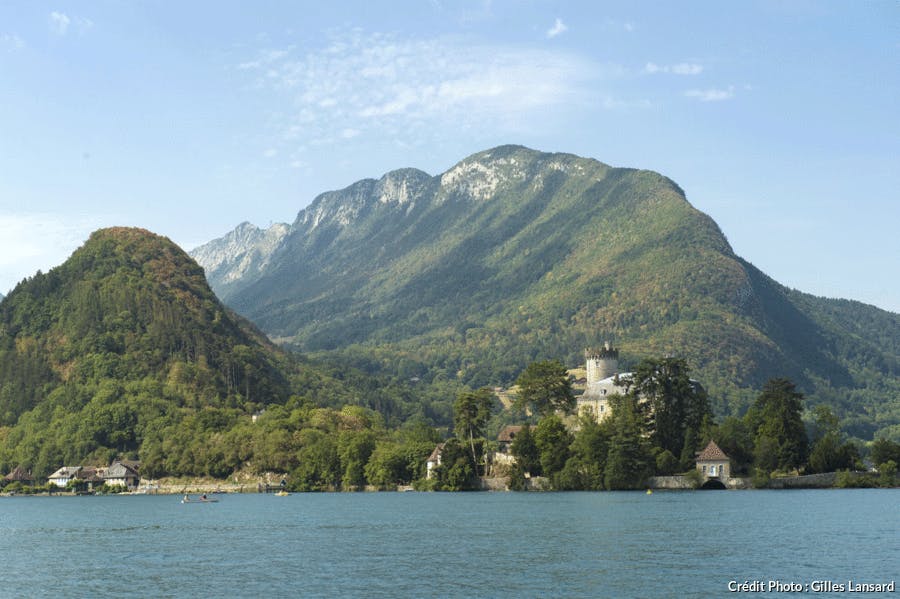 Le château de Duingt, sur le lac d'Annecy, Haute-Savoie