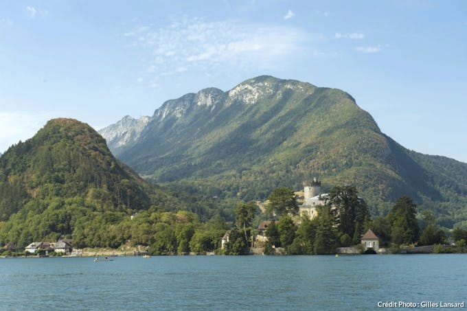 Le château de Duingt, sur le lac d'Annecy, Haute-Savoie