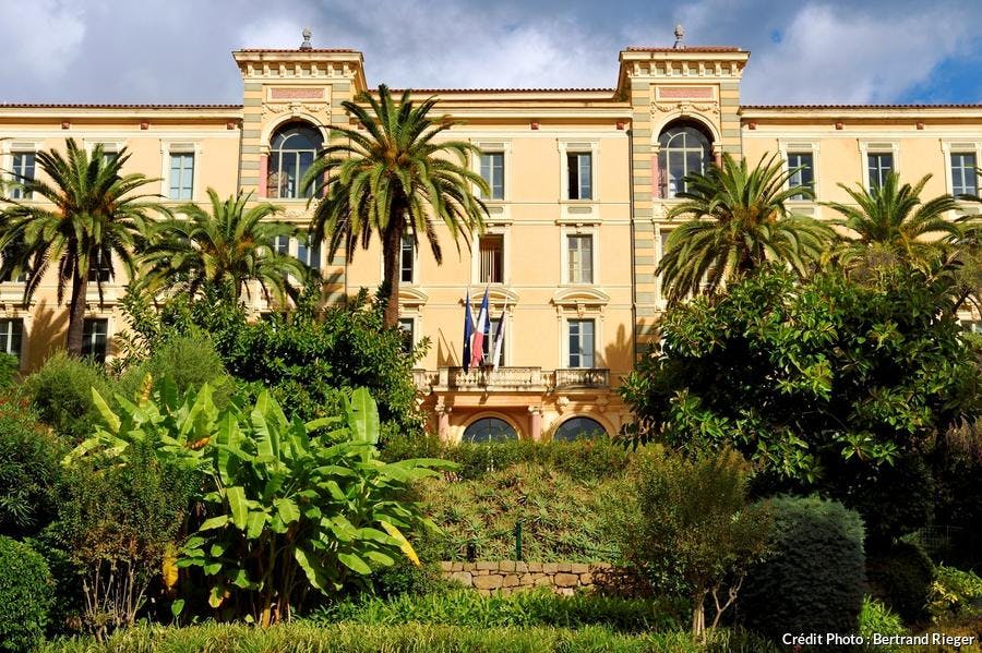 ajaccio-cours-grandval_br.jpg
