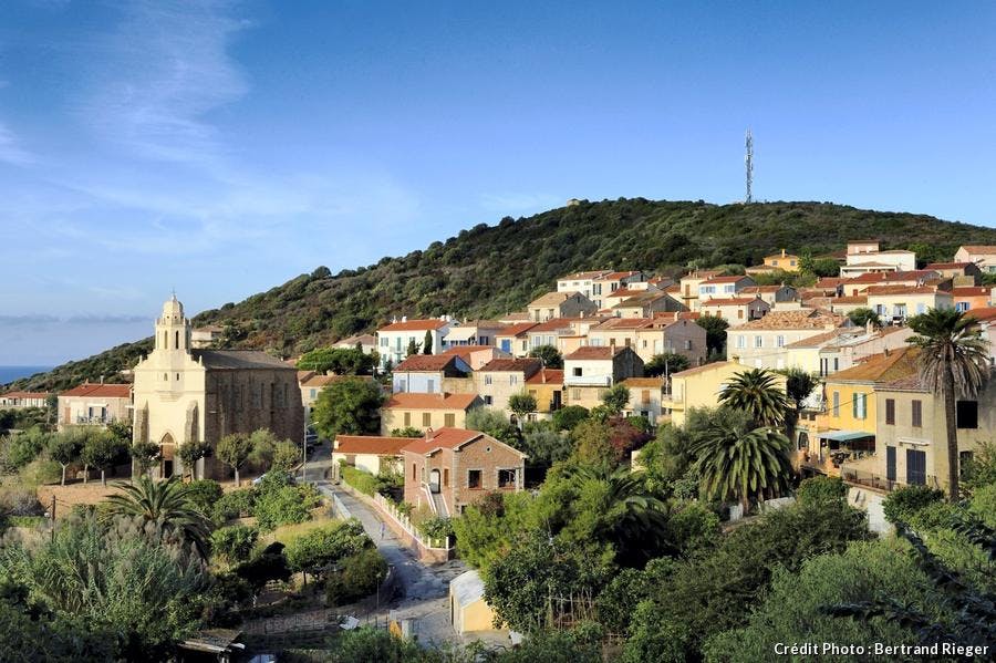 Le village de Cargèse en Corse