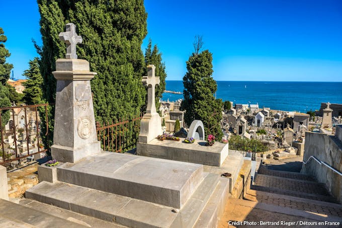 Le cimetière marin à Sète dans l'Hérault