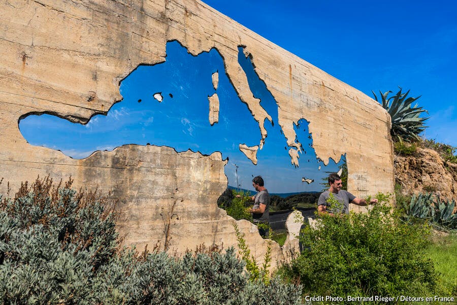 La sculpture La Traversée à Sète dans l'Hérault