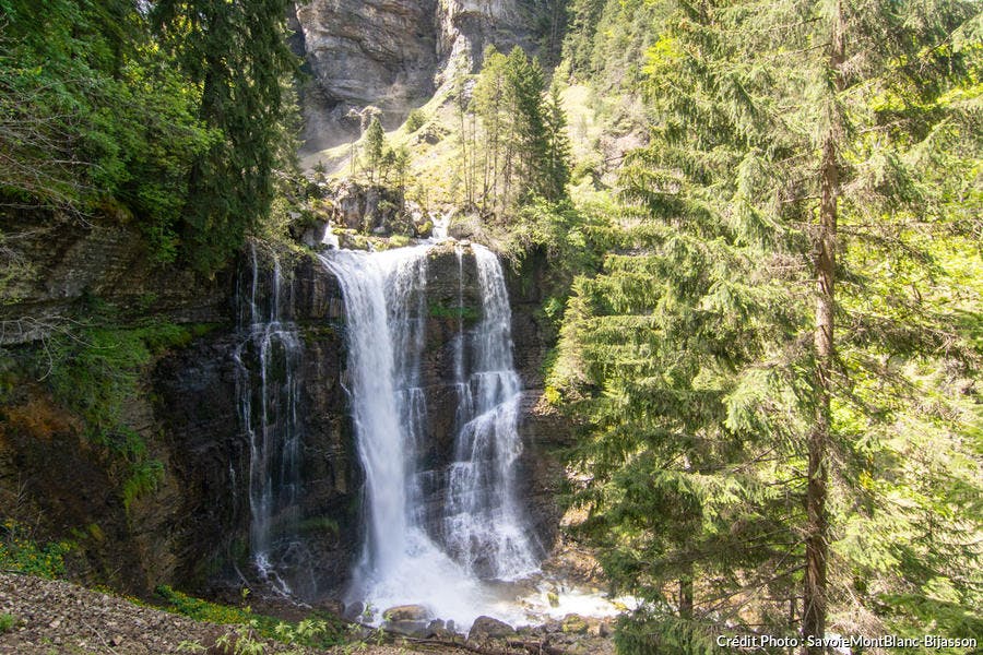 Cascade du cirque de Saint-Même dans le parc naturel régional de Chartreuse, en Savoie