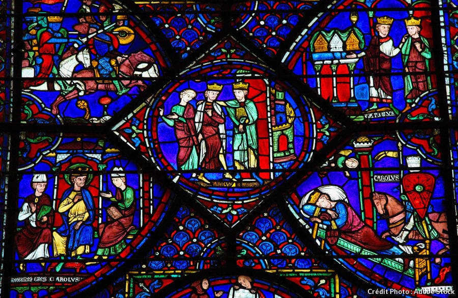 Détail d'un des vitraux de la cathédrale de Chartres