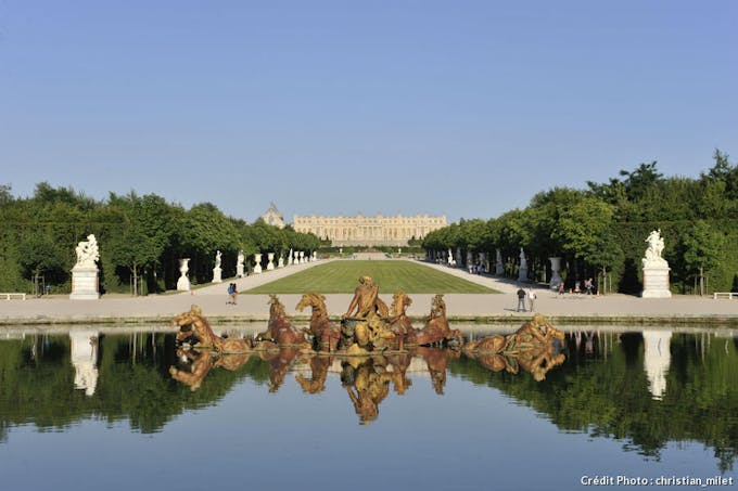 le château de Versailles vu du grand canal