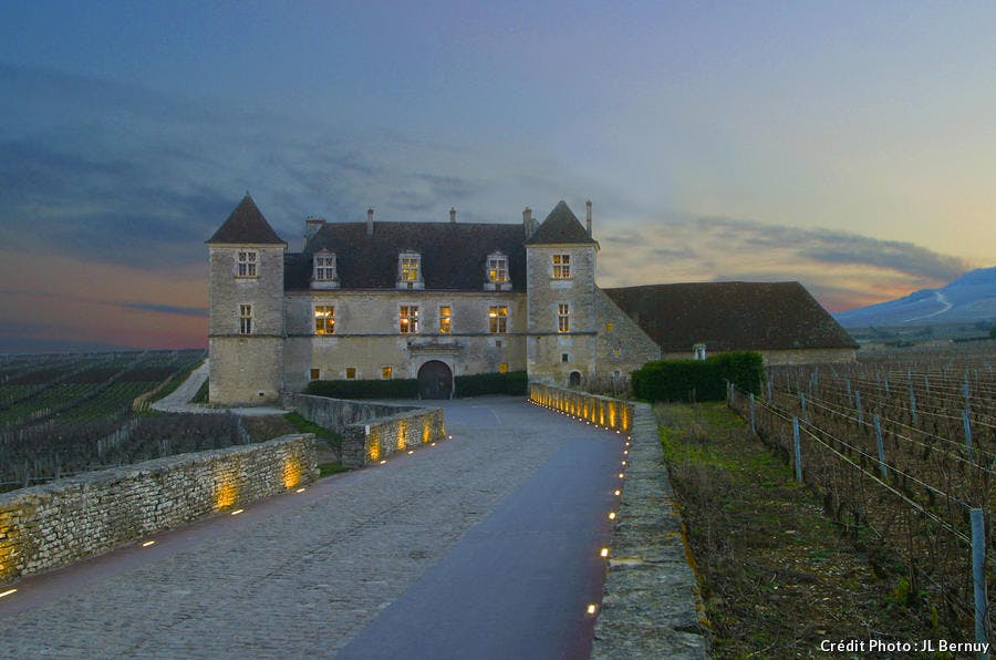 chateau_clos_de_vougeot