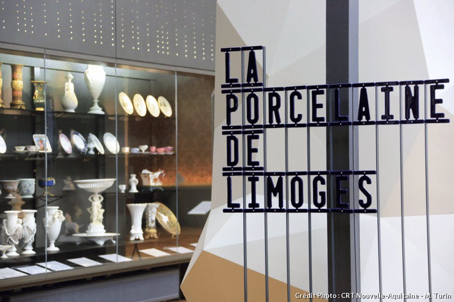 Exposition de porcelaine de Limoges