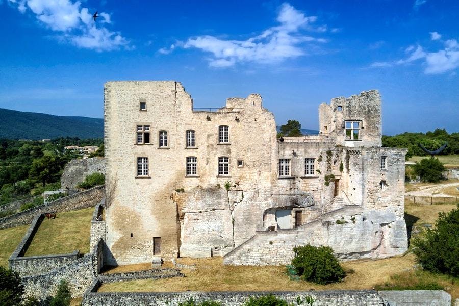 Le château de Lacoste en Provence