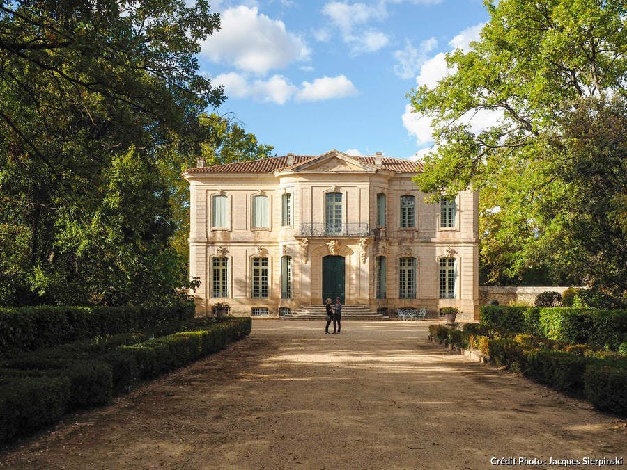 Château de l'Engarran, Folie montpelliéraine et domaine viticole