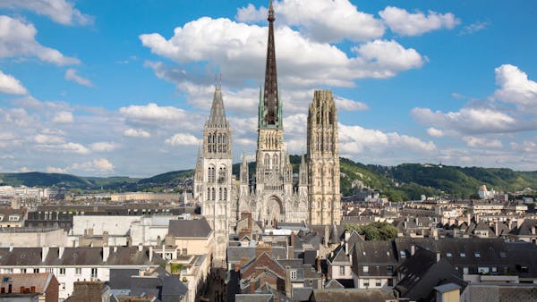 Notre-Dame de Rouen : une flèche dans le chœur
