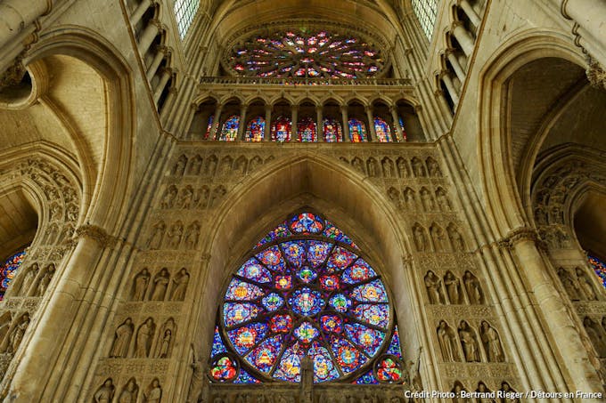 Portail royal, revers du portail central et rosace de la facade occidentale de la cathédrale de Reims