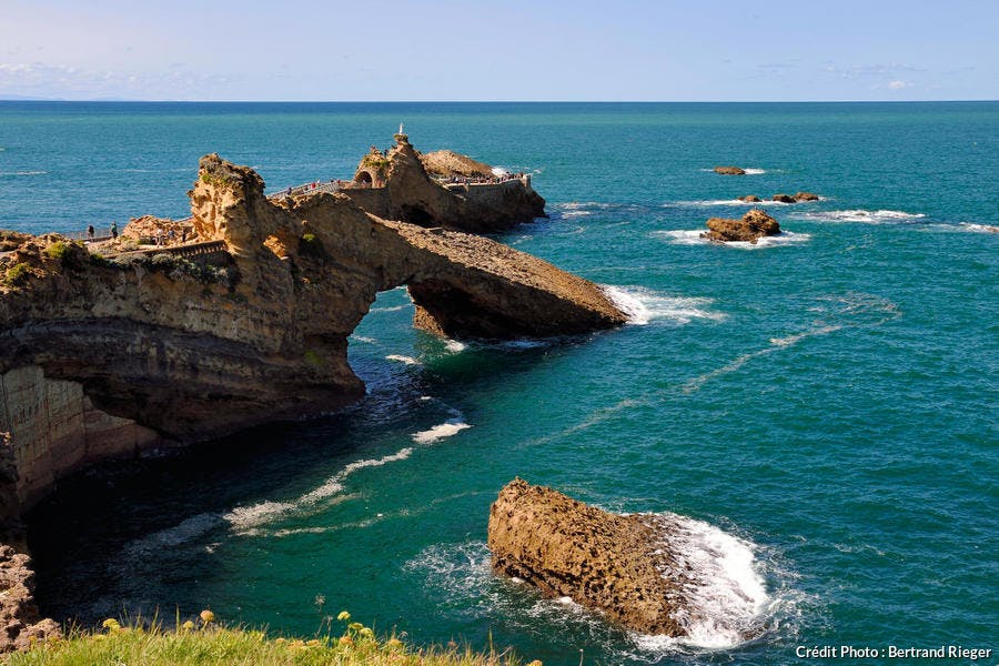 Le rocher de la Vierge, à Biarritz, au Pays Basque