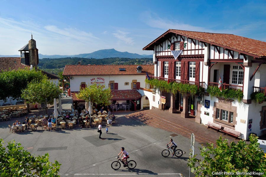 Le village de Bidart, au Pays Basque