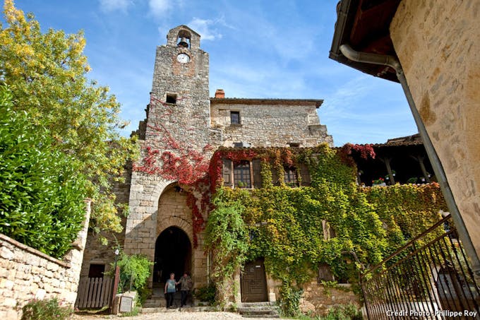 La tour de la porte Méjane à Bruniquel