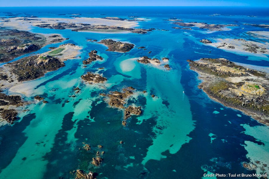 Vue aérienne des îles Chausey (Normandie)