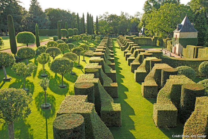Les jardins d'Eyrignac, l'allée des Charmes