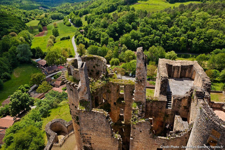 Vue sur la campagne depuis le château de Bonaguil (Lot-et-Garonne)