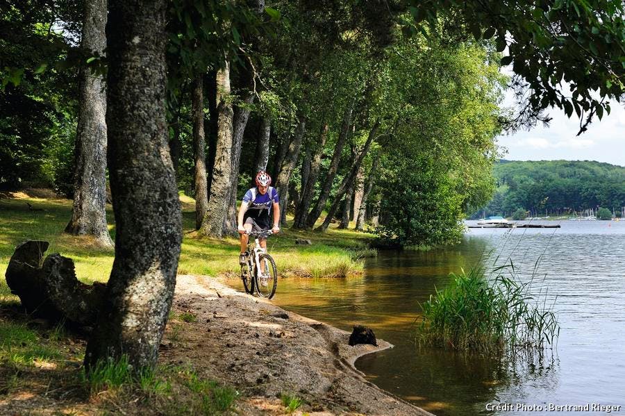 Le lac des Settons