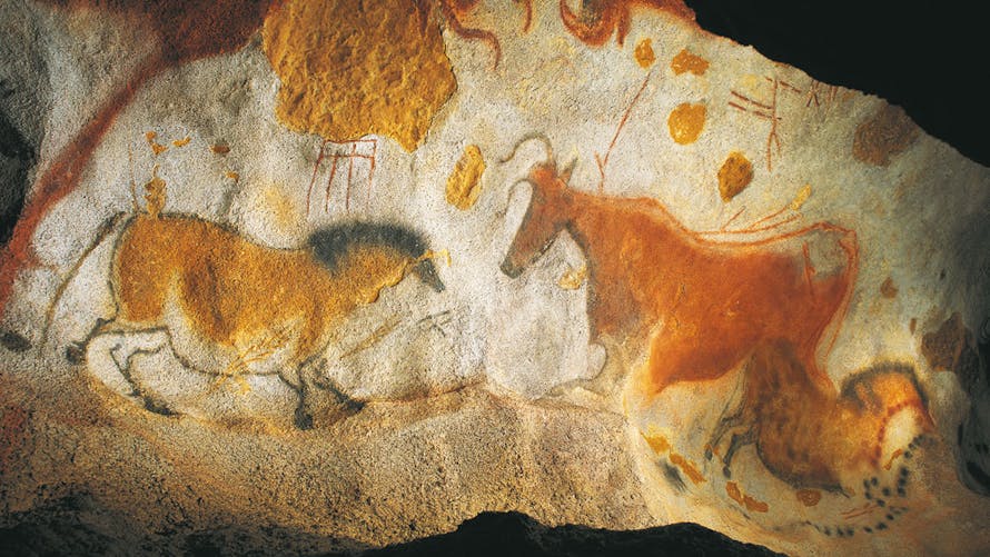 Peinture de chevaux chinois dans la grotte de Lascaux