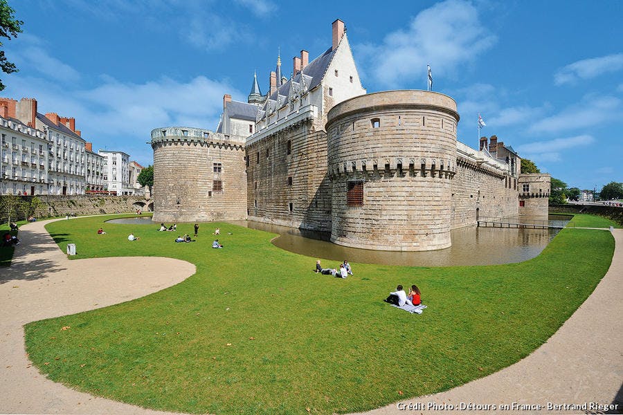 Tour des jacobins