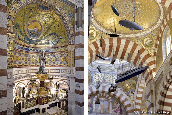Détails de l'intérieur de Notre-Dame de la Garde : la vierge et l'enfant et les bateaux suspendus