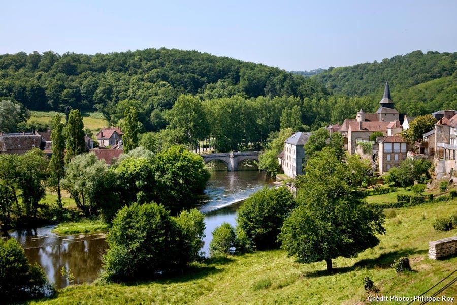 Le village de la Celle-Dunoise dans la vallée de la Creuse