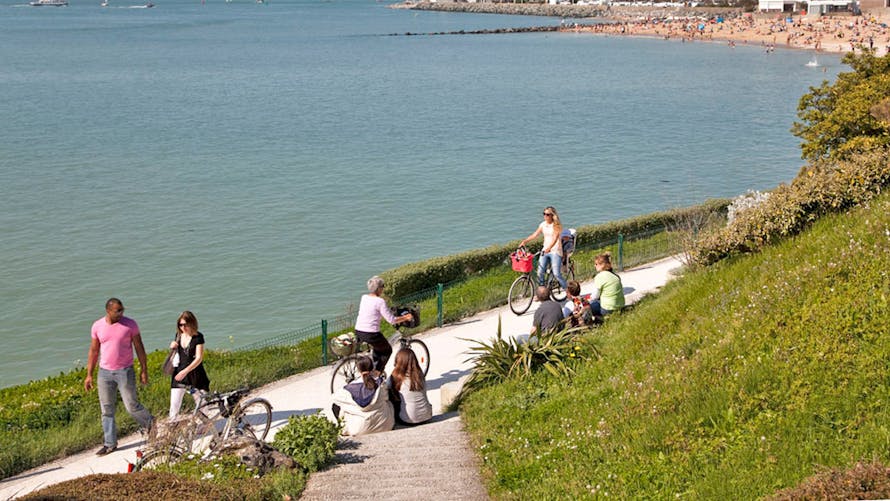La Rochelle -piste cyclable en bord de mer