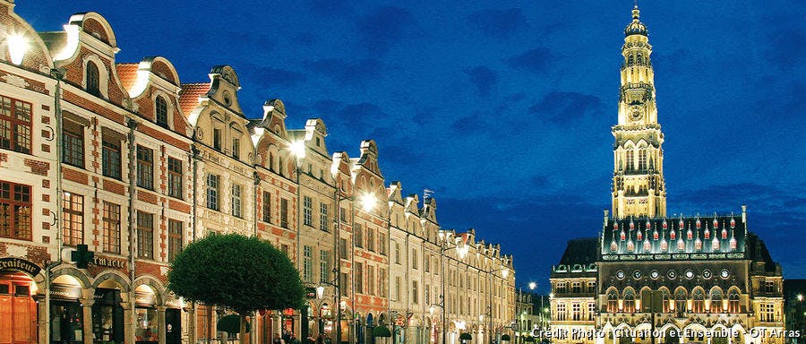 det_mairie-beffroi-arras-nuit_ot.jpg