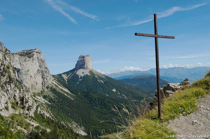 Le Mont Aiguille, dans le massif du Vercors