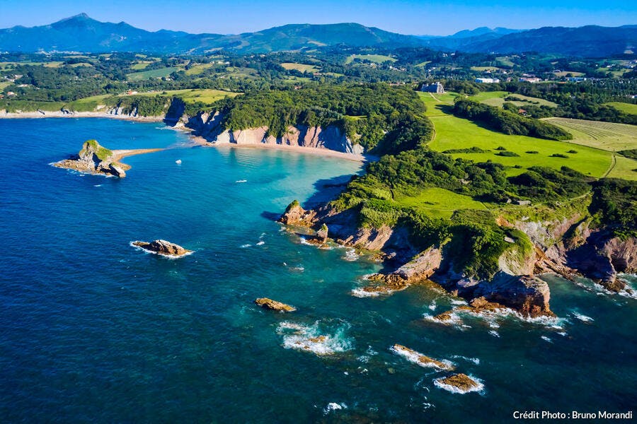 La pointe Sainte-Anne sur la corniche basque