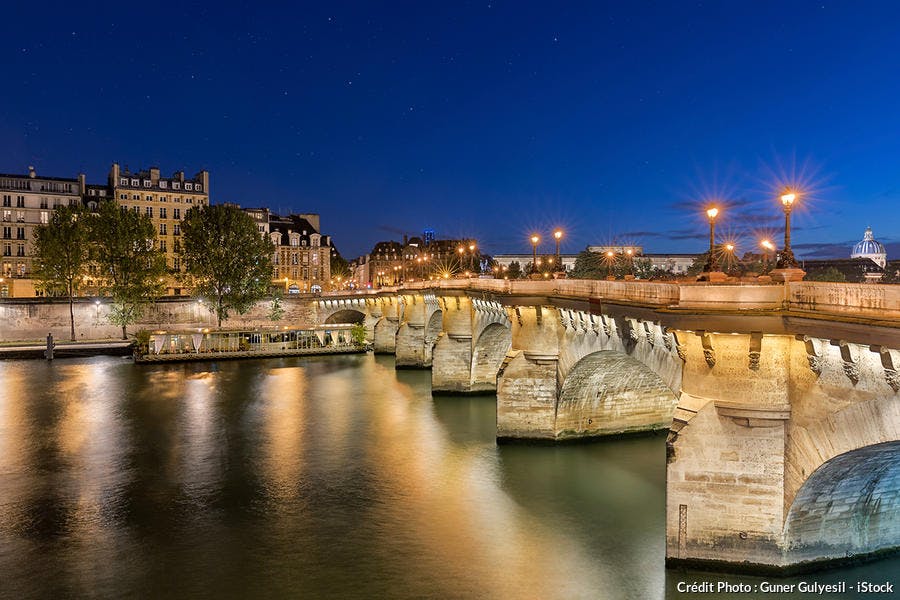 Le pont Neuf de nuit