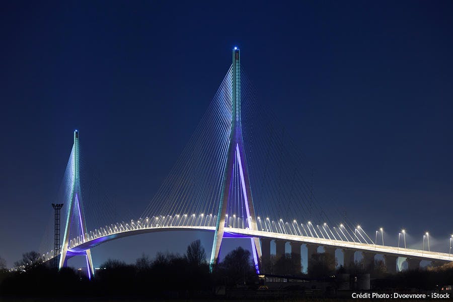 det_pont-normandie-nuit_istock.jpg