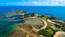 Trois îles à pied sec en Bretagne : Callot, Les Ébihens, Berder