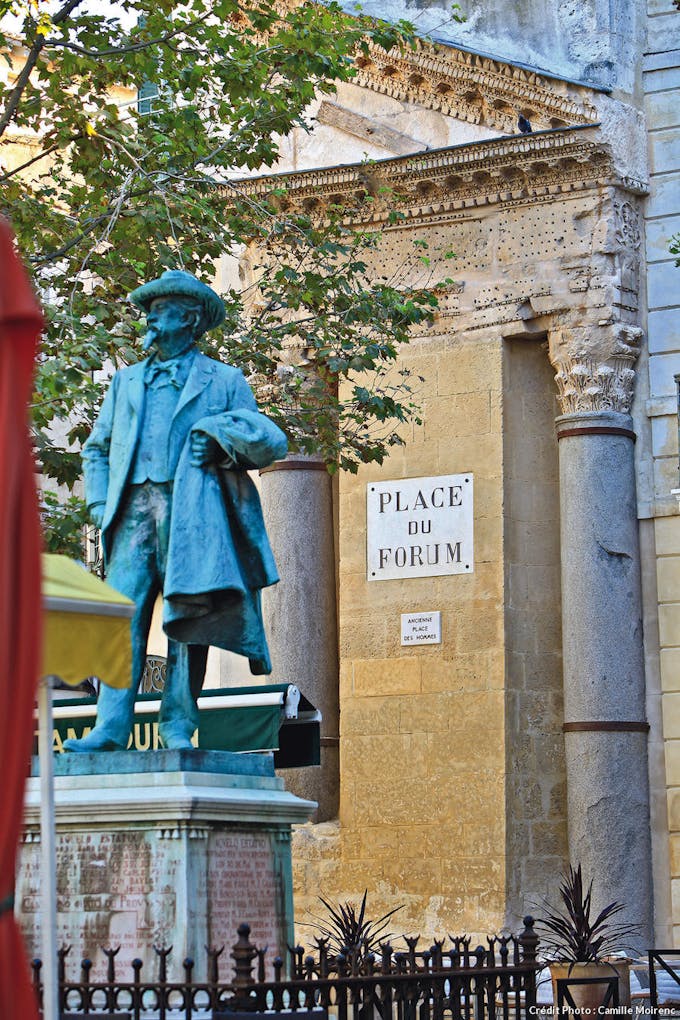 La statue de Frédéric Mistral