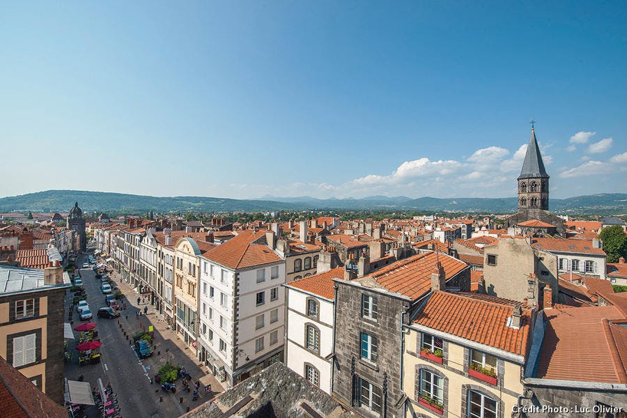 La ville de Riom depuis le sommet de la tour de l'Horloge
