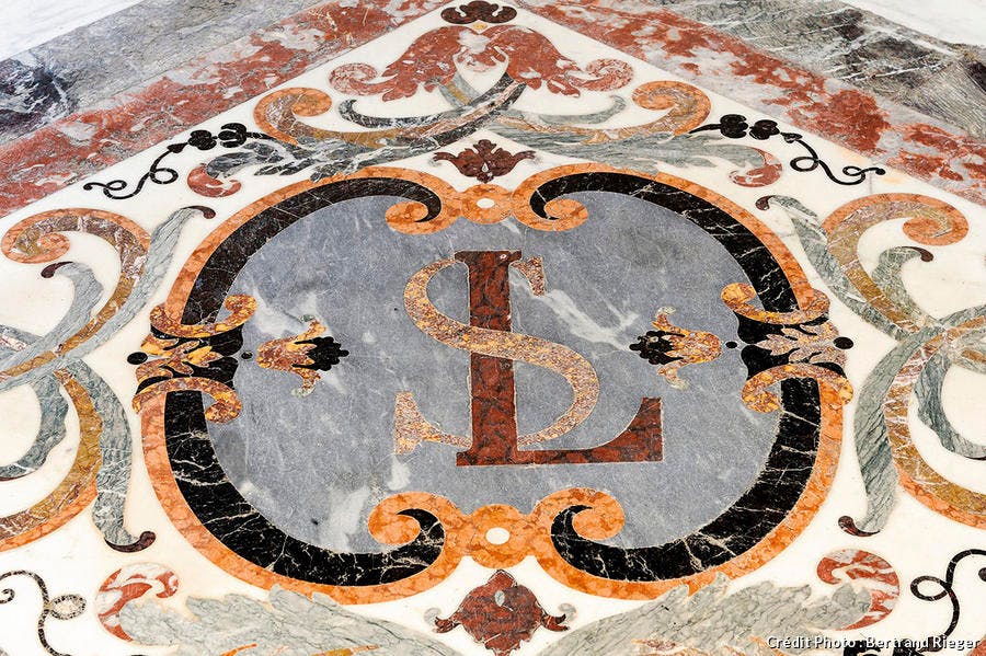 dt_hs-versailles-detail_sol_nef-br.jpg
