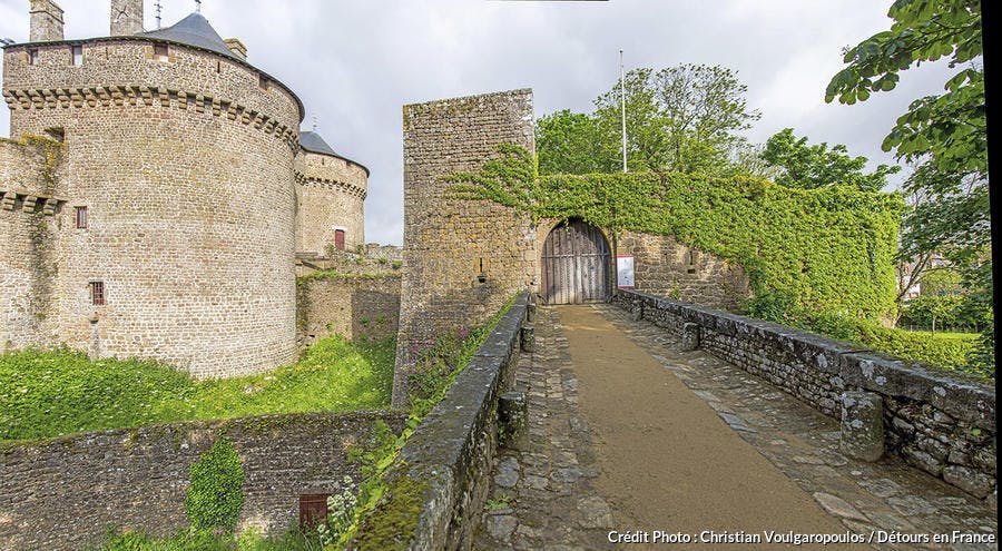 Lassay et son château médiéval