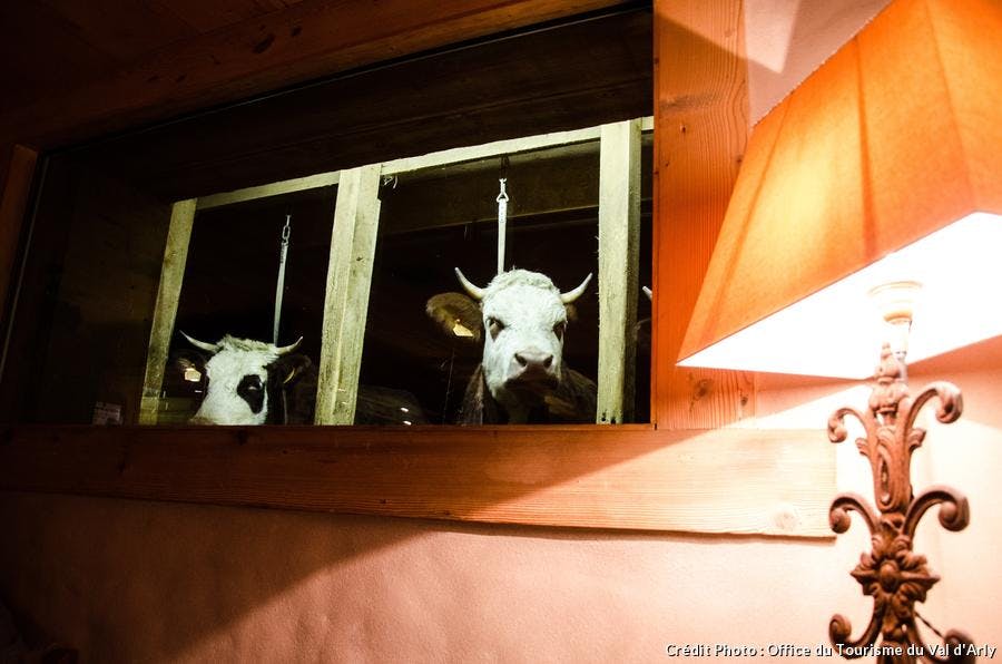ferme_de_victorine-notre_dame_de_bellecombecoffice_de_tourisme_du_val_darly_3.jpg