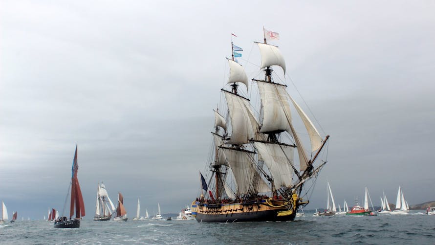 Top 5 des plus beaux bateaux des fêtes maritimes de Brest