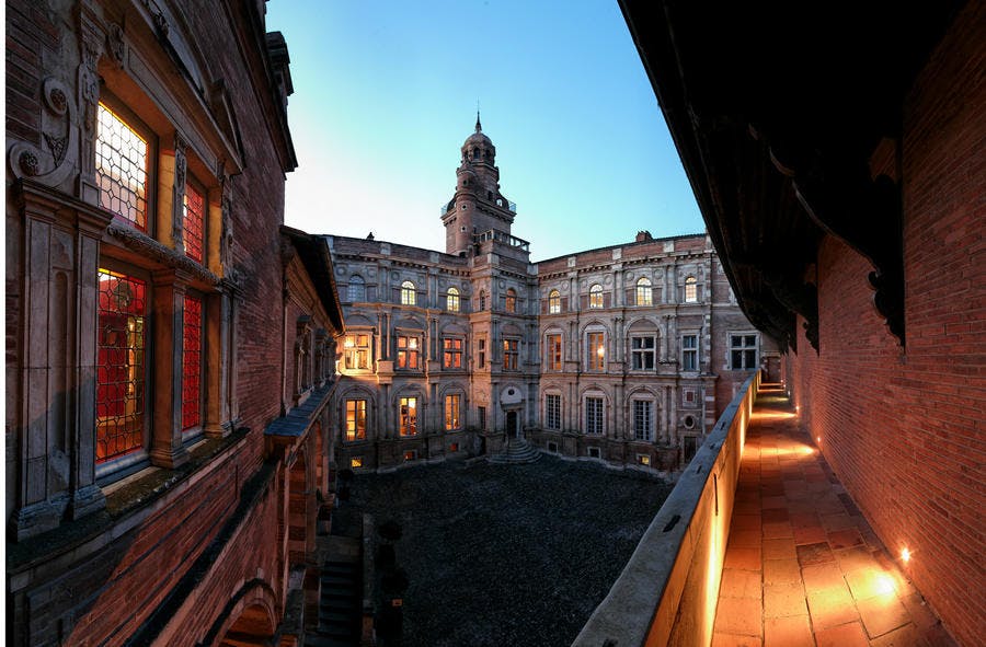 hotelassezatfondationbembergcvilledetoulousep.nin_.jpg
