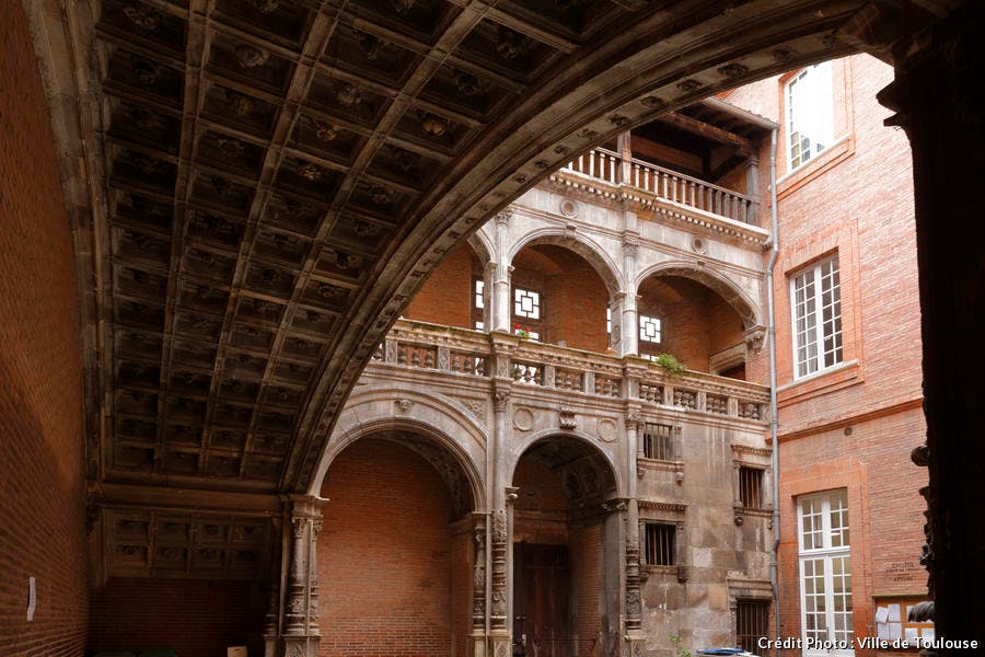 hoteldebernuycourtoulousepatriceninvilledetoulouse.jpg