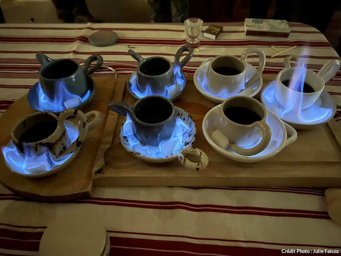Le brulôt charentais, tradition pour réchauffer le café
