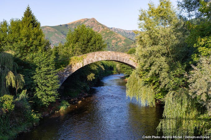 Le pont romain du village de Baïgorry dans le Pays basque