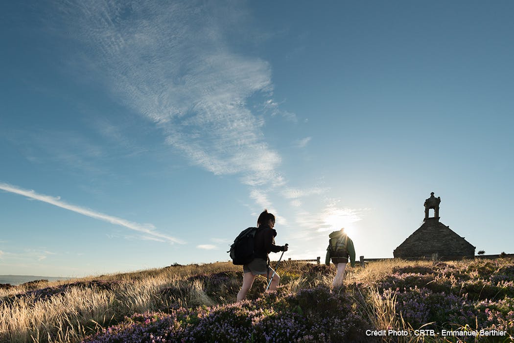 Des randonneurs à la conquête des Monts d’Arrée