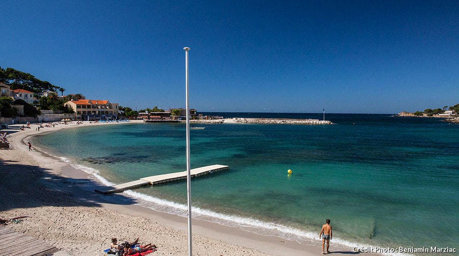 La plage de Rènecros à Bandol
