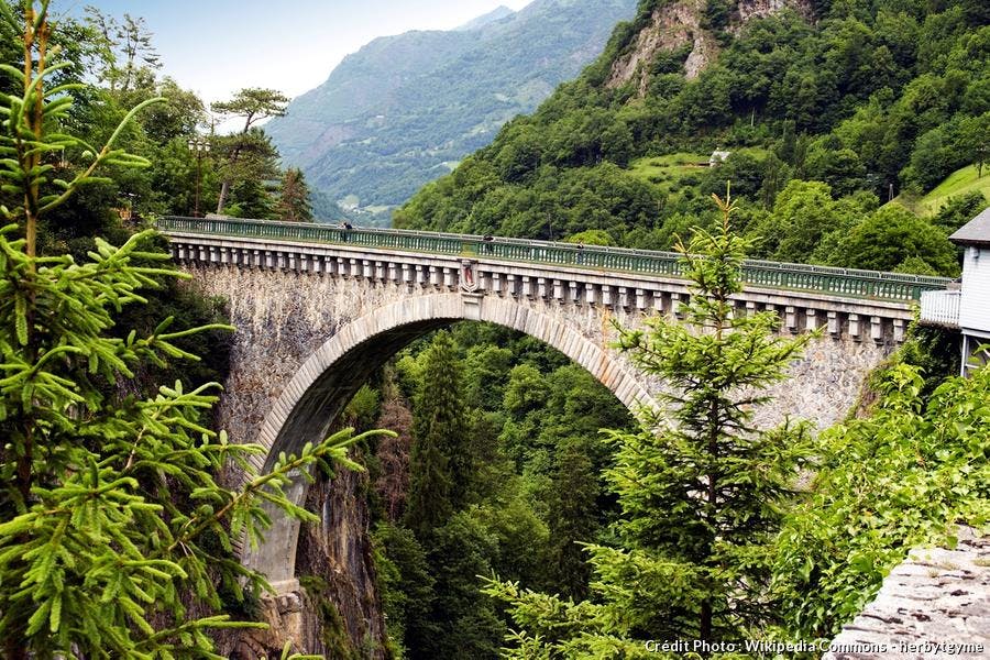 Le pont Napoléon de Luz-Saint-Sauveur