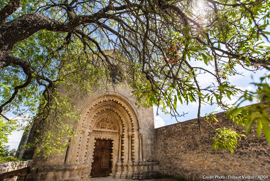 L'abbaye de Ganagobie dans les Alpes-de-Haute-Provence