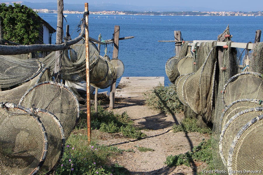 Paniers de pêcheurs dans le quartier de la Pointe Courte à Sète