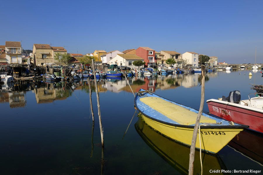 Bateaux de pêcheurs dans le quartier de la Pointe Courte à Sète